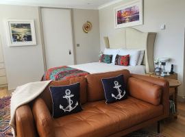Anchors Aweigh, Hotel in Stanley