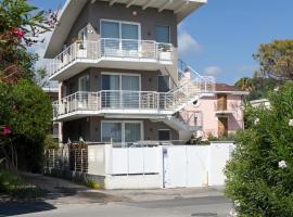 fronte mare SUITE Grottammare, hotel i Grottammare