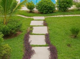 Two-bedroom condo Ground floor, hotel em Santa Cruz, Huatulco