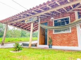 Chalé Flor de Ypê, hotel a Carrancas
