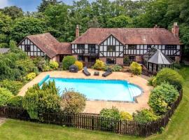 6 Bed in Taunton oc-b34095, hotel a Combe Florey