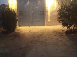 Fekry house, Hotel in Qaryat Ḩātim aţ Ţāʼī