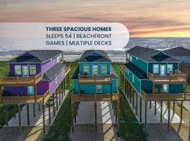 3 Beachfront Homes | 15BR Retreat for 54 Guests, hotel a Gilchrist