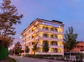 Crystal Luxury, hotel in Craiova