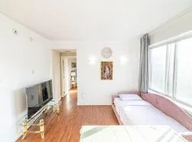 1 BDR at heart of DT, walk to 2 metros, Concordia