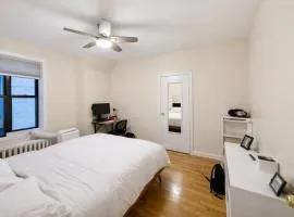 Bright & Modern Apartment Near Subway & Columbia