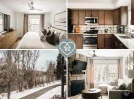 Refined Riverfront Living - King Suite & Views