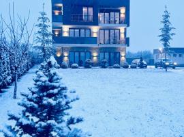 Papa Apartments، فندق في بيروفو