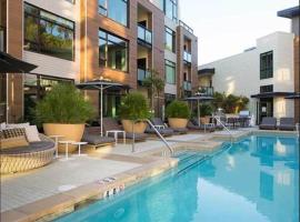 Global Luxury Suites at Downtown Mountain View, hotel em Mountain View