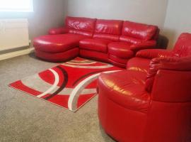 Marlborough-A comfy 3 bed house with free parking in Derby, Hotel in Derby