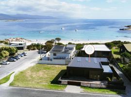 Wauba - On Waubs Bay Beach, hotell i Bicheno