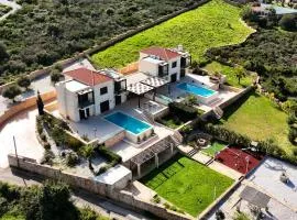 Villa Shlomo-Pool-Near the beach-Kids playground