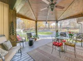 Beautiful and Unique Farmhouse 15 Mi to Saratoga