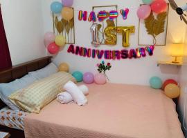 Gee Staycation, hotell i Santo Tomas