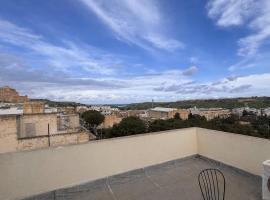 Heart of Victoria Studio, Big Terrace with Citadel view and Gozo panorama, khách sạn ở Victoria