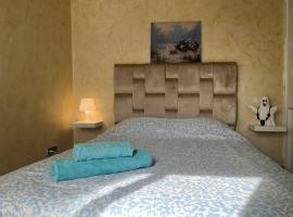 Chambre Cosy - Accès Côte et Plage Mohammedia, Centre-Ville Mohammedia à Pied - Résidence 3 Mars, hotel sa Mohammedia