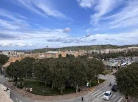 Victoria Studio Center, Back Sunny Terrace, Bus Terminus