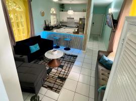 View6 at Skycastle: Ocho Rios şehrinde bir otel