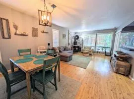 Spacious Family Friendly Townhome at Lakeside Park