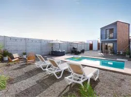Tiny House con Piscina Privada, Jacuzzi, Parrilla y Starlink