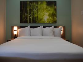 Tstays Smart Hotel COURTYARD, hotel en Puerto España