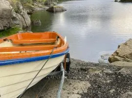 Fjellhytte Med Magisk Utsikt Og Rolig Innsjø