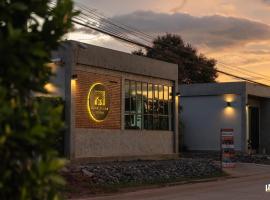 Dark Sugar Resort, hotel a Ban Bo Thong