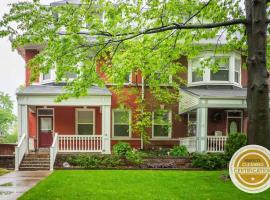 Historic Charmer Walk to Forest Park ABODEbucks, hotel di Tower Grove