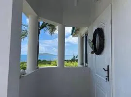 Green Cay - Walk to the Beach - King Bed - AC