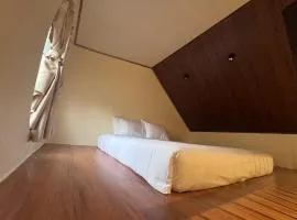 The Hue Verandah
