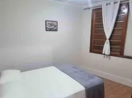 De frente a praça no coração de Serra Negra