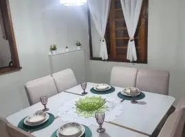 De frente a praça no coração de Serra Negra