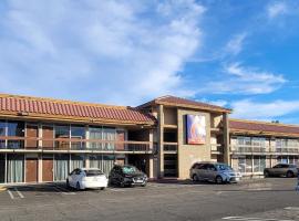 Motel 6 Victorville Green Tree Bvld, hotel v destinácii Victorville