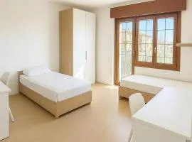 H Farm Modern Apartment with Garage Up to 5 Guests Near Venice Airport