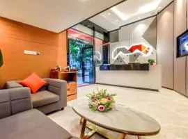 Borrman Hotel Guangzhou Railway Station Yuexiu Park Memorial Hall