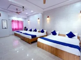 Near Taj Mahal-Basil Inn Home Stay Agra