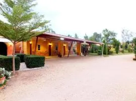 Villa Tuscany Country Resort