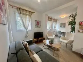 gîte 65 m2 200 m gare t-g-v et fac 400 m centre-ville grand parking 250 places gratuit face au logement