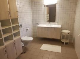 Skåland Gjestegård, hotel em Skåland