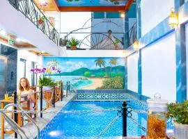 Alley Tam Coc Homestay