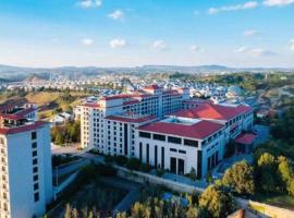 Shilin Yinruilin International Hotel, hotel in Lumeiyi