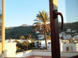 En Patmo Holiday Home – hotel w mieście Patmos