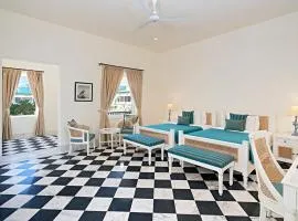 Tree of Life Sariska, Manor