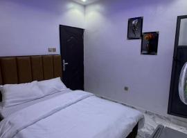 Simple property, hotel i Ebute-Metta