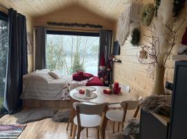 ToTu Tiny House Sauna & wanna ogrodowa, hotel 