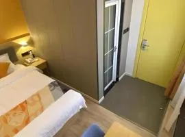 Shell Hotel Yinchuan Xingqing District Yuhuangge Street