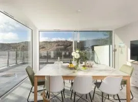 Redshank-Pets Allowed-River View-Cinema Room-Free Parking & WiFi