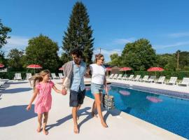 ZEcamping 4 pet friendly avec piscine chauffée et pataugeoire, Hotel in Nesles-la-Vallée