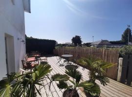 Les Dunes, 2 pers et Les Embruns, 4pers, hotel a Bréhal