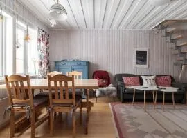 Cozy Ski-In Cabin in Duved